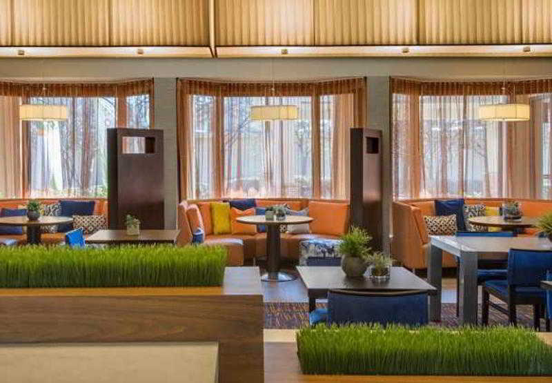 Courtyard Dallas Addison Midway Exterior photo