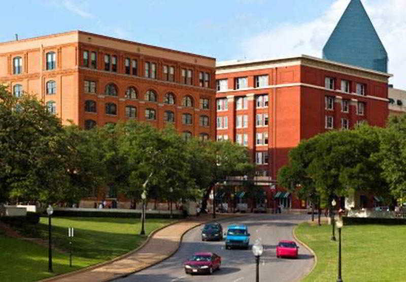 Courtyard Dallas Addison Midway Exterior photo